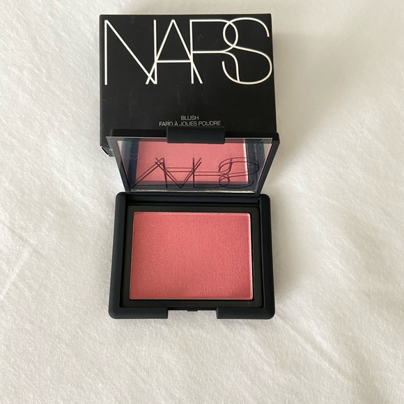 ❌SOLD❌ NARS Blush - Picture 3 of 4